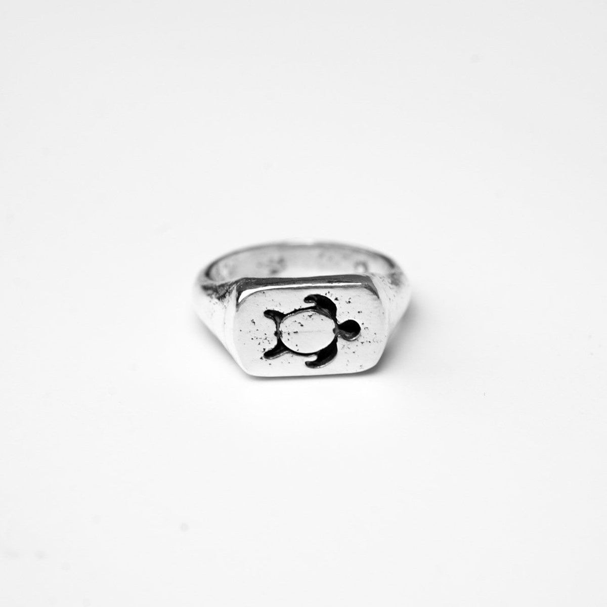 The Binguing Turtle Signet Ring - Sea/Ocean Turtle in 925 Sterling Silver - Surf Coast Collection - Sailors and Seekers