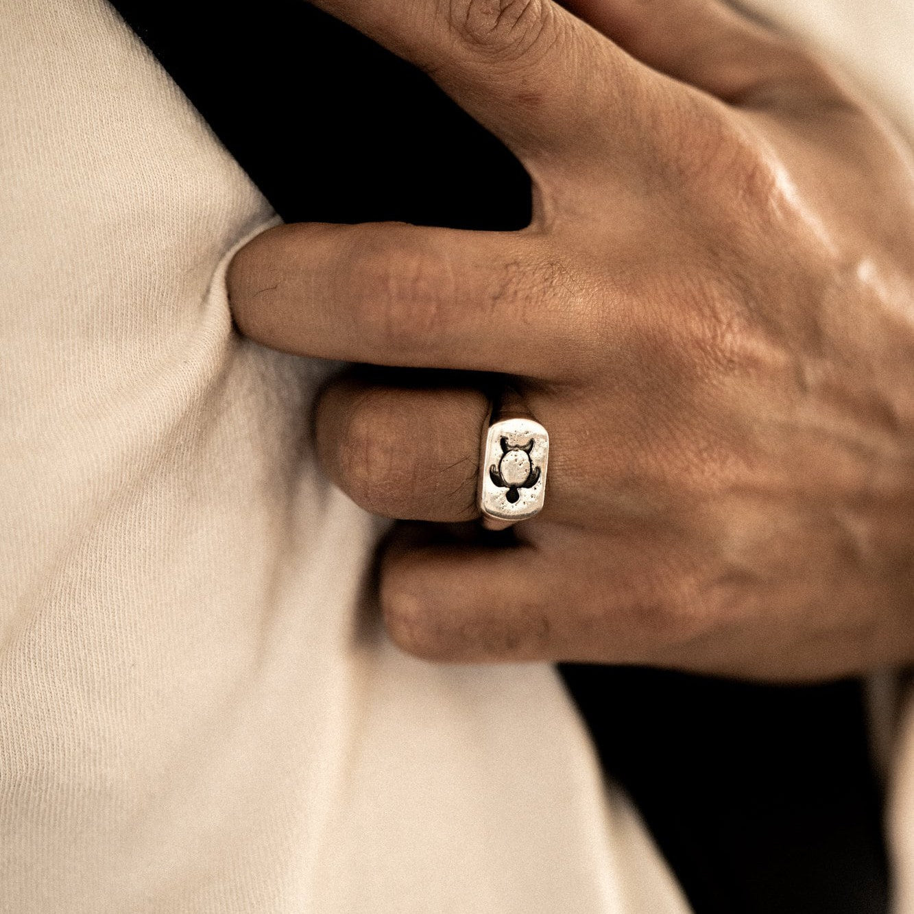 The Binguing Turtle Signet Ring - Sea/Ocean Turtle in 925 Sterling Silver - Surf Coast Collection - Sailors and Seekers